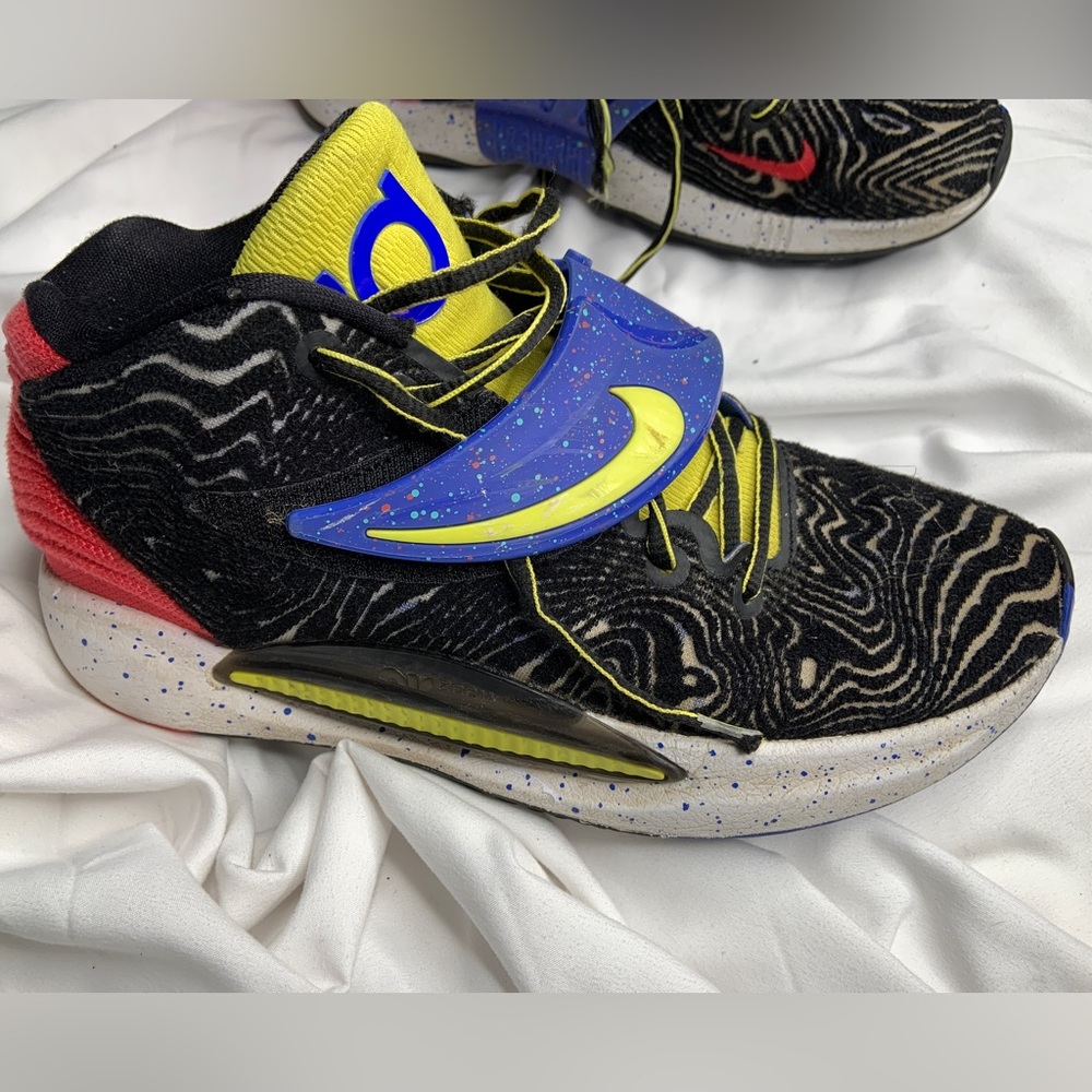 Nike KD 14 Black/Fusion Red-White CW3935 004 SIZE 8